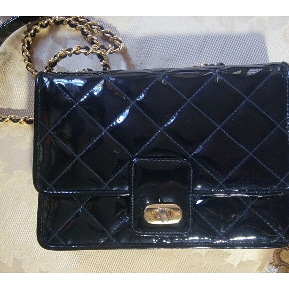 Classic Giani Bernini Handbag Black Patent Leather Gold Chain Shoulder strap NEW - Picture 16 of 16